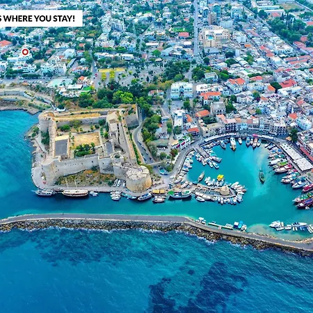 Lighthouse By Holidaykeys